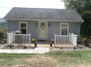 695 Amity Ridge Rd, Amity, PA 15311