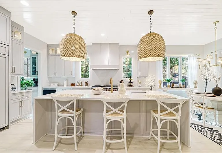 538 Park Dr NE — Photo 8