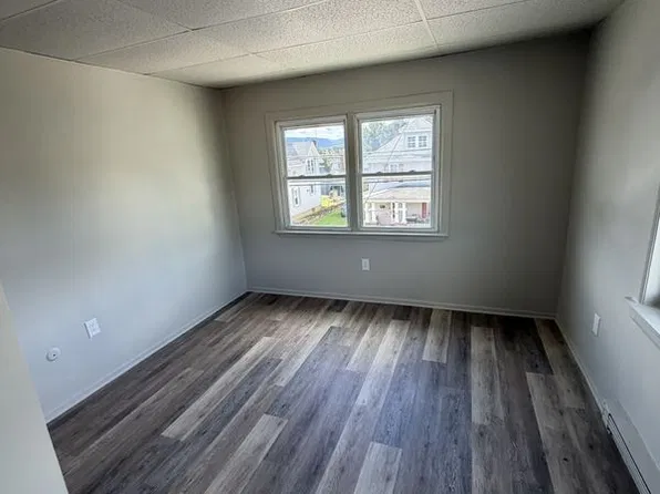 20 Spring St APT 6, Lewistown, PA 17044