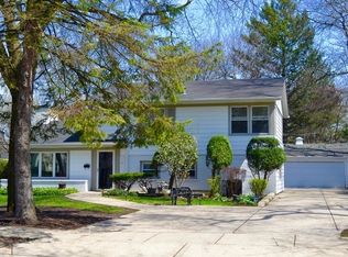 927 Western Ave #1, Northbrook, IL