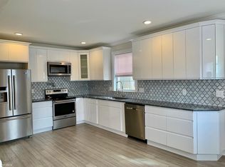 617 Dixwell Ave, New Haven, CT 06511