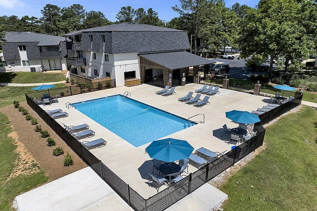 RiverHouse — Photo 2