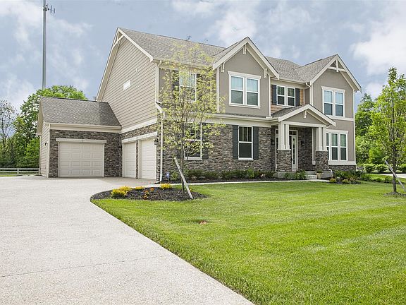 2nd image of 2280 Maple Leaf Cir
