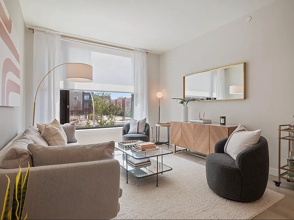 1st image of 15310 88th Ave #508