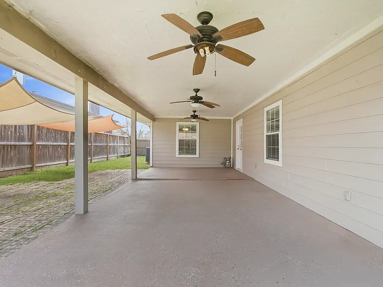 9638 Pine Lake Dr — Photo 43