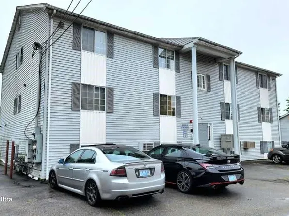 19 Warren Ave APT 4, North Providence, RI 02911
