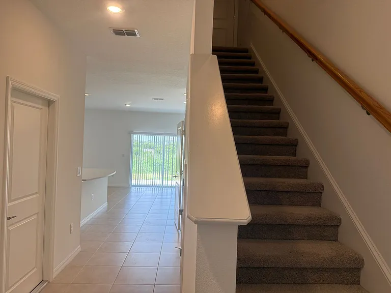 11820 Glenside Ter — Photo 12