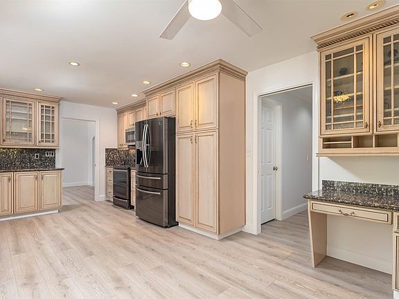 3rd image of 53 Monroe Court