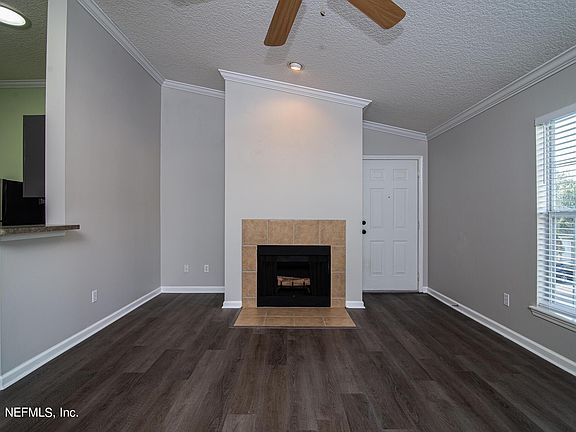 2nd image of 65 Jardin De Mer Pl #65