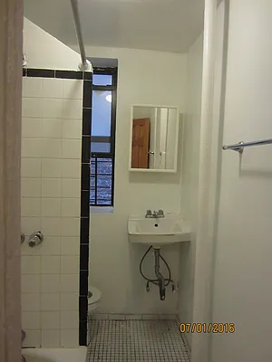 Rented by JR Properties, LTD | media 25