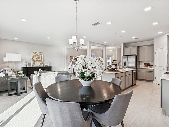 4th image of 2678 Great Heron Ave