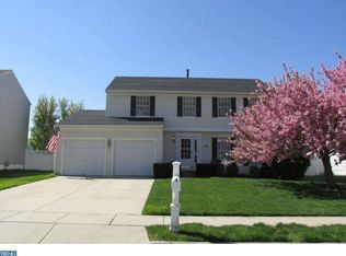 23 Madison Ln, Sicklerville, NJ 08081