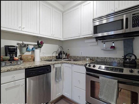 Stainless Steel, Granite Countertop