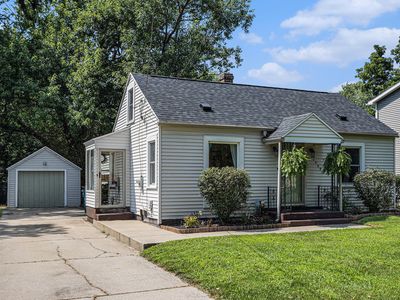 1509 Baker Dr, Kalamazoo, MI, 49048