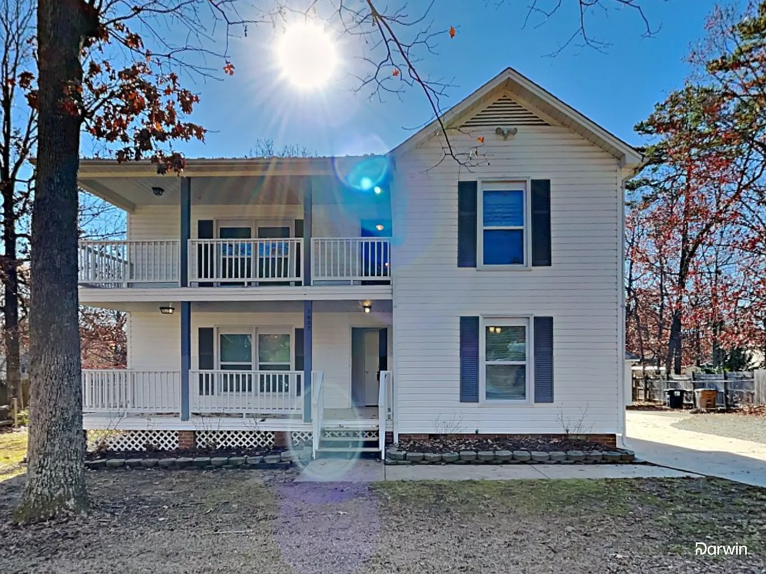 3 bed, 2.5 bath, 1918 sqft, $2,145 — Photo 1
