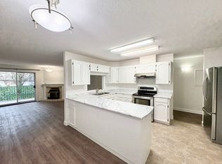 9006 Edward St #202, Chilliwack, BC V2P 4E1