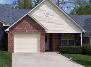 5264 Avery Woods Ln, Knoxville, TN 37921