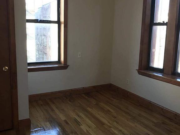 4th image of 165 Audubon Ave APT 57