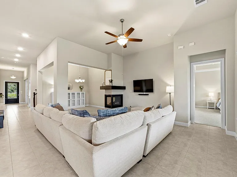 21723 Albertine Dr — Photo 11