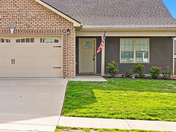 3rd image of 406 Irish Hills Dr