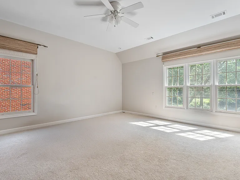 7815 Stable Way — Photo 28