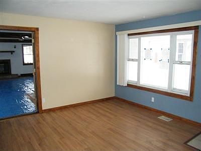 5th image of 3690 Applewood Dr