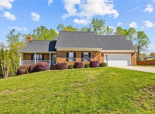 9545 White Tail Trl, Kernersville, NC 27284