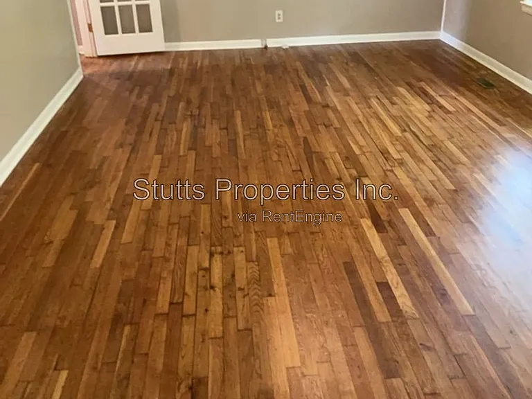 906 King Ave — Photo 8