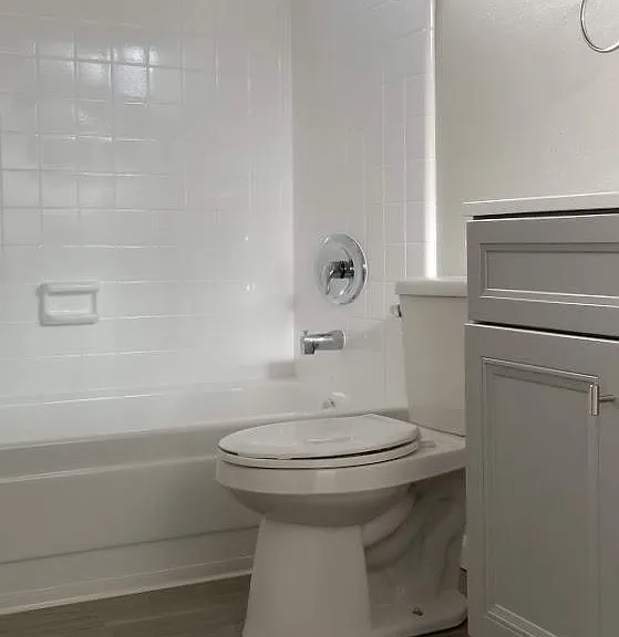 4525 Hamilton St #18 — Photo 5