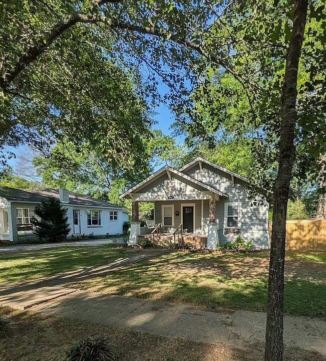 1st image of 619 Clayton Ave