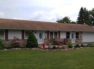 2321 Hopewell Rd, Elverson, PA 19520