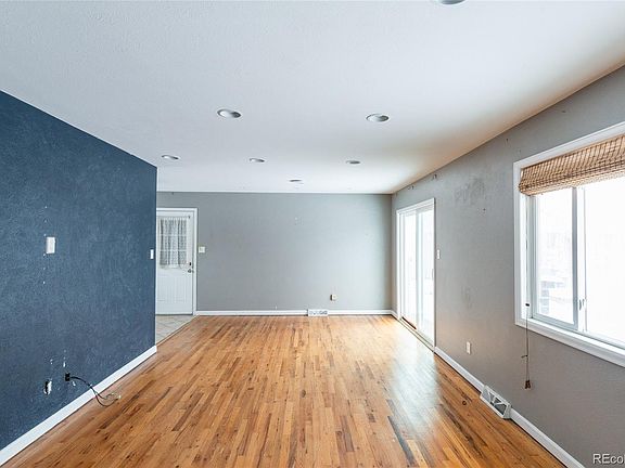 4th image of 1207 S Kendall Court