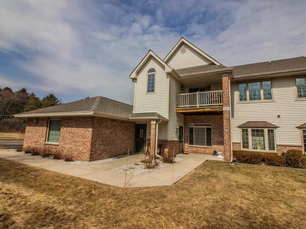 841 Cheyenne AVENUE #H, Grafton, WI 53024