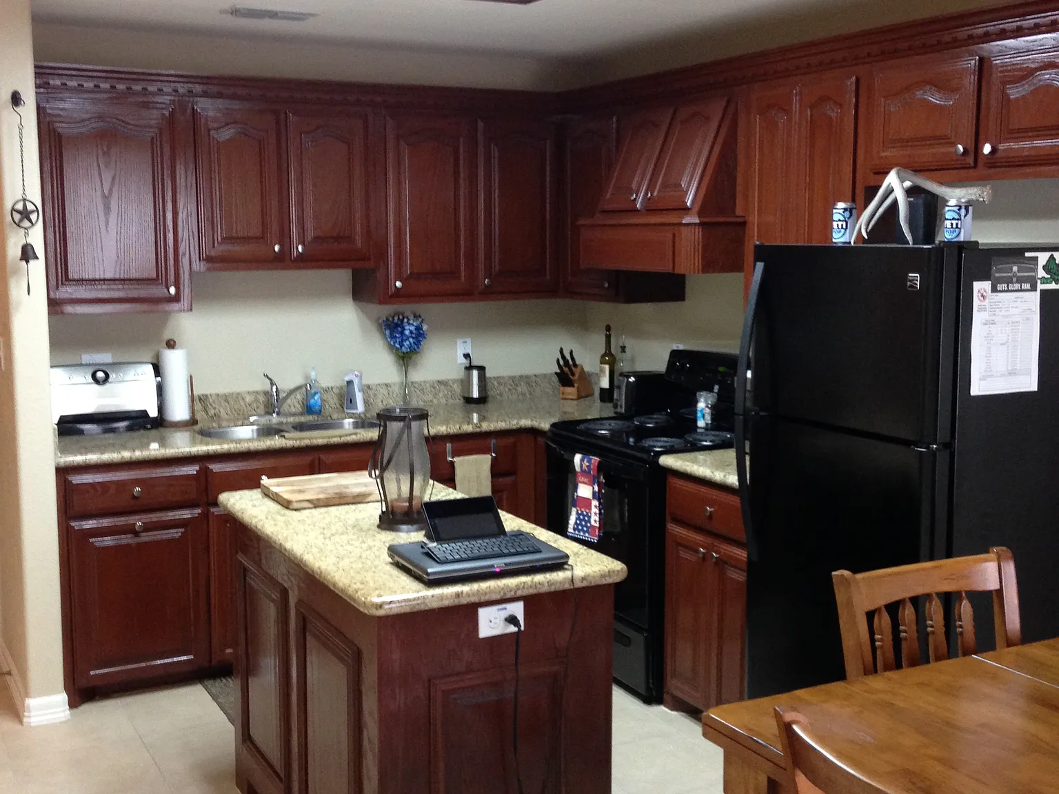 2 bed, 1050 sqft, $1,100 — Photo 3