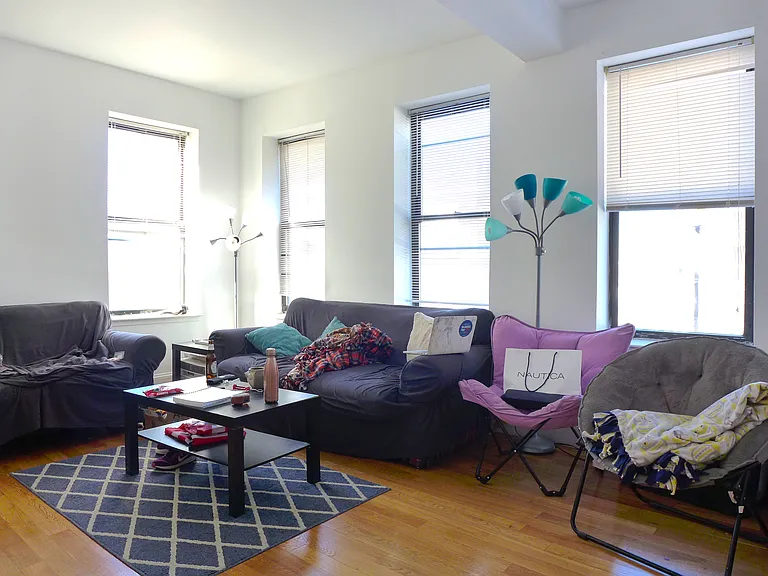31 Cunard St — Photo 10