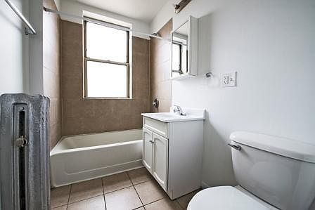 5th image of 4714 S Michigan Ave #4718-2E