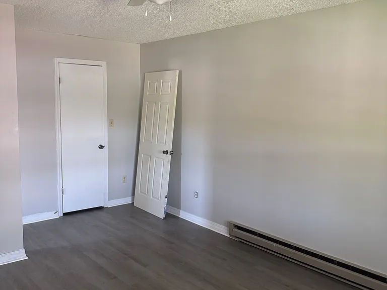 112 Monterey Dr — Photo 4