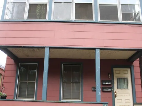 30 3rd St, Turners Falls, MA 01376