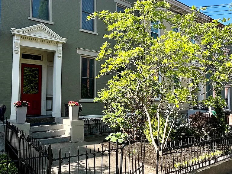 537 Milton St #1 — Photo 41