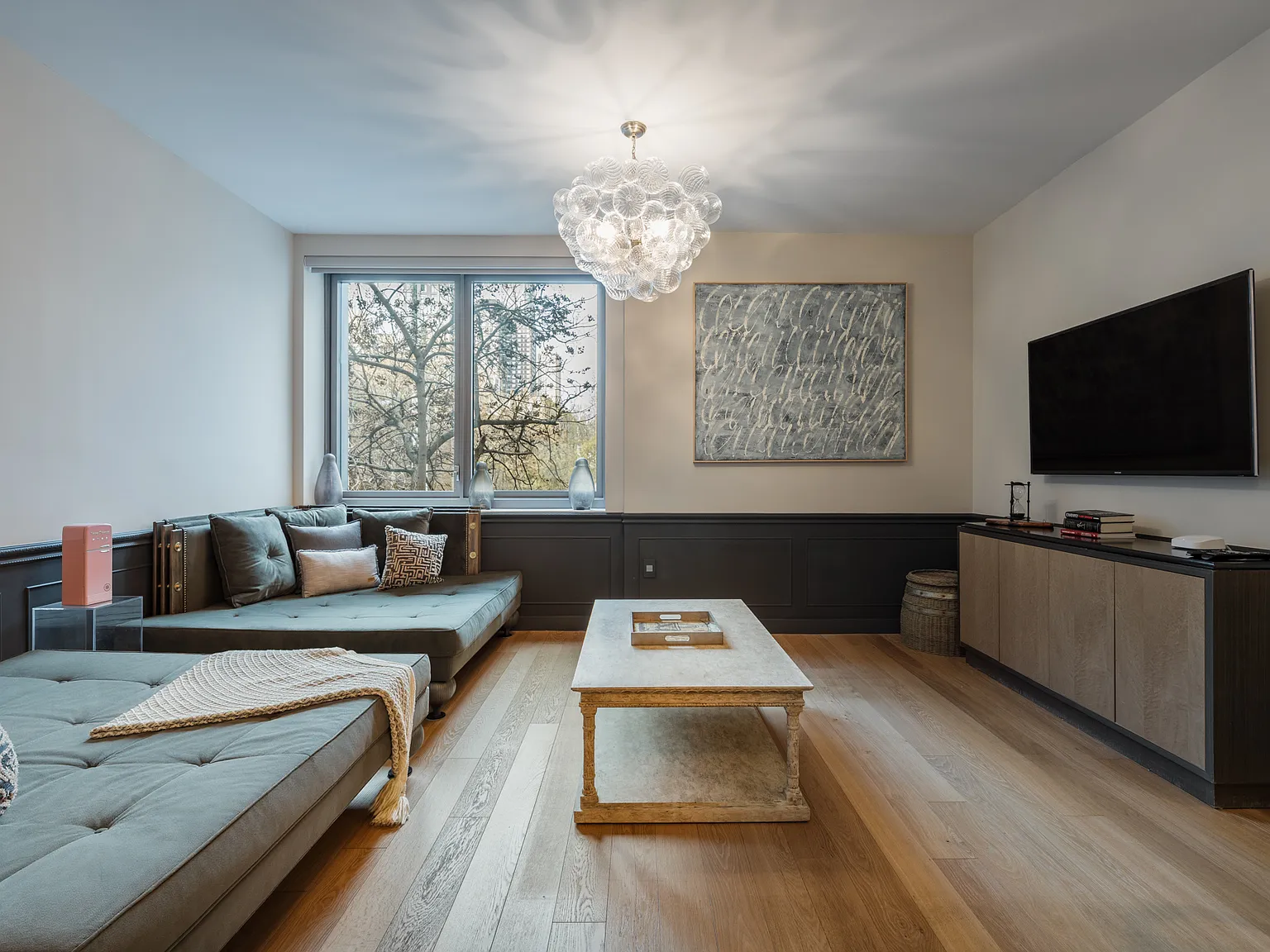 360 East 89th Street — Photo 1