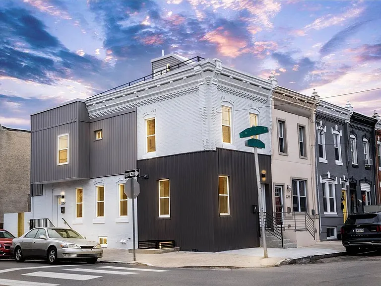 2257 Dickinson St #B — Photo 1