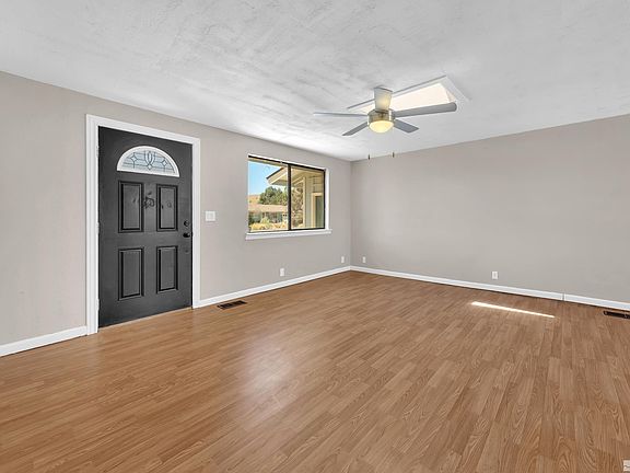 3rd image of 5615 Dolores Dr