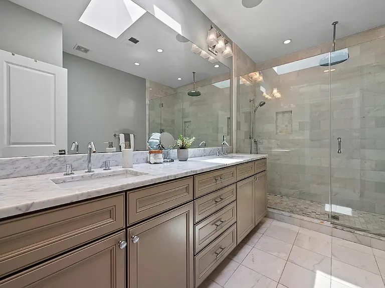 1459 S St NW #2 — Photo 5