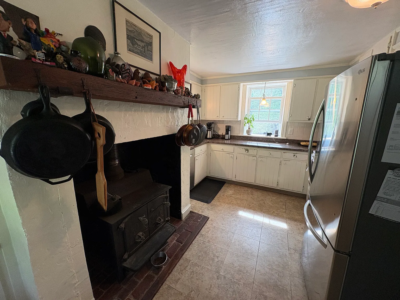 4 bed, 3000 sqft, $7,900 — Photo 2