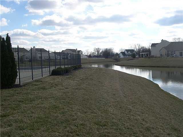 1st image of 2371 Willowview Dr