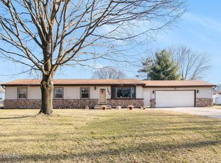 1400 Rolling Ridge Ln, Sturgis, MI 49091