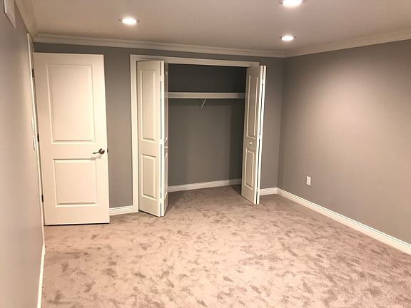 4th image of 39484 Old Dominion Dr