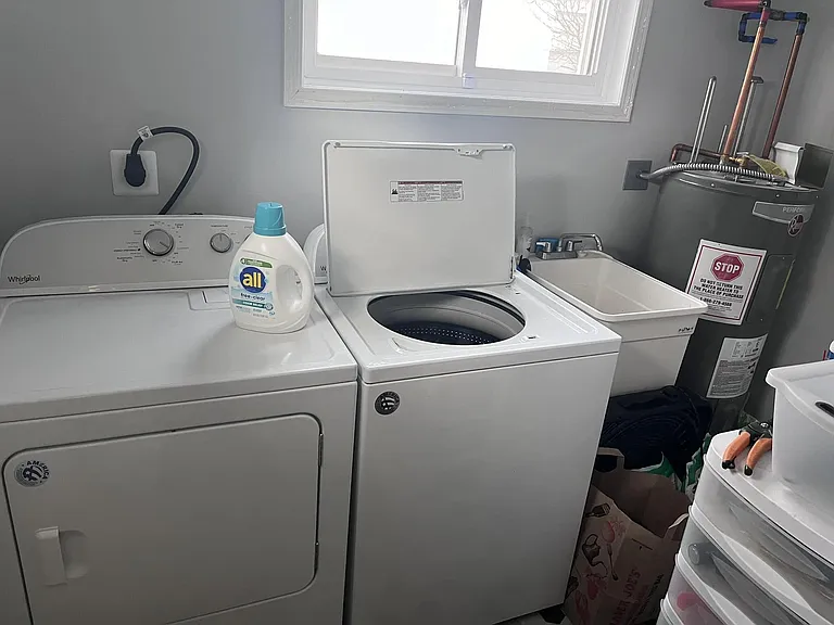 704 Virginia Pl — Photo 14