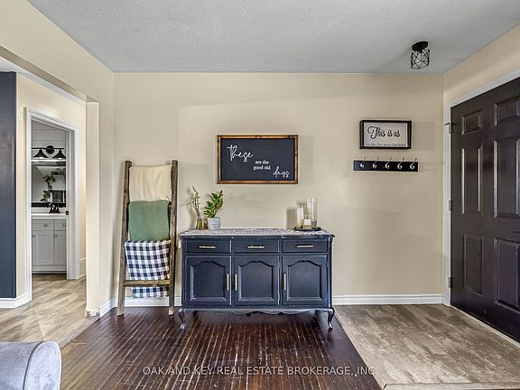 4th image of 26 Sinclair Ave