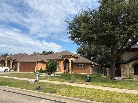 5th image of 5303 Encino Oak Way